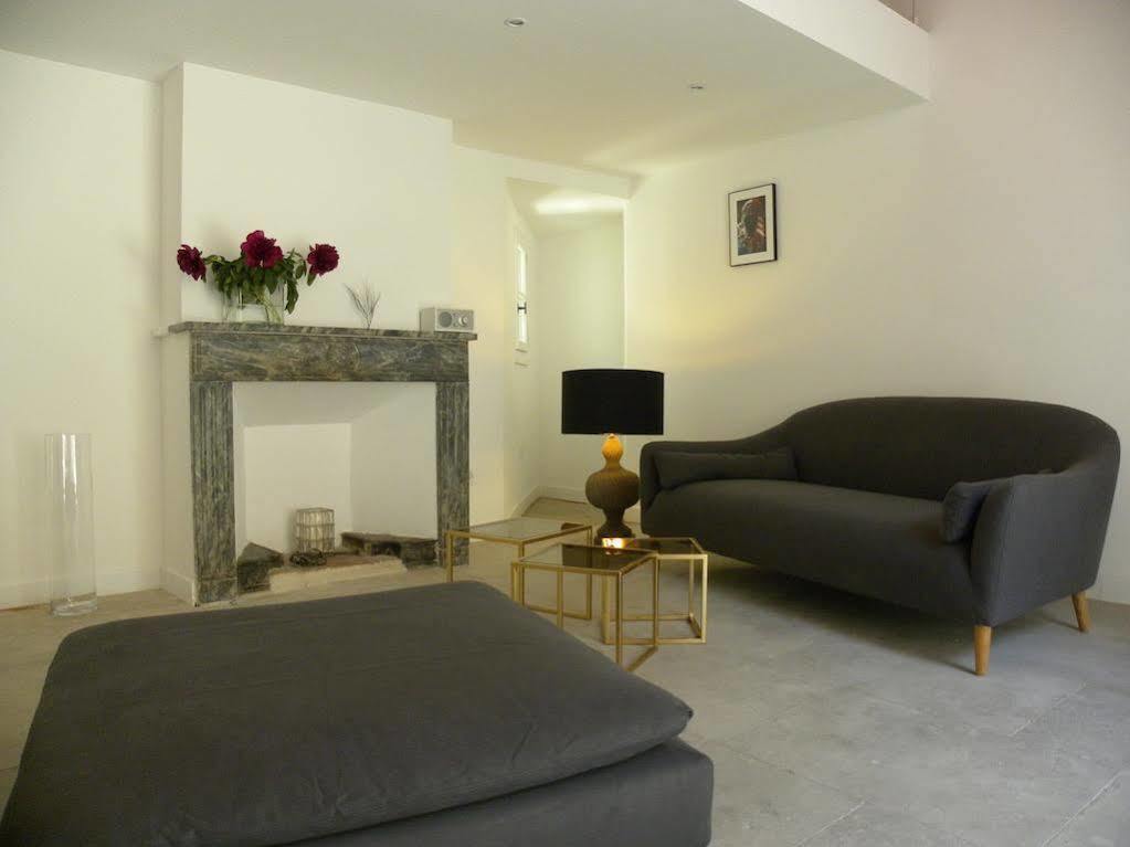 La Terrasse Du Marche Aux Fleurs Apartment Монпелие Екстериор снимка